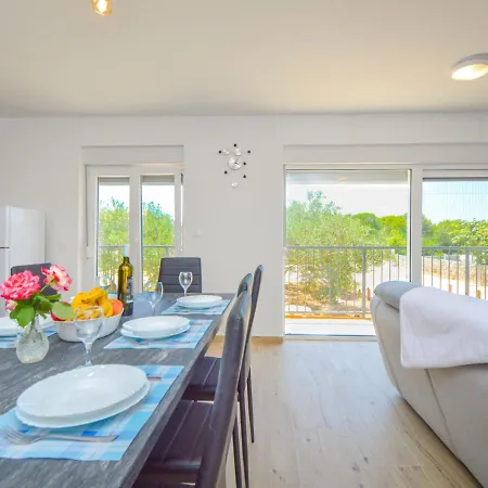 Apartamento Milena-1 By Interhome *