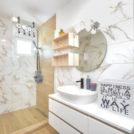 Milena-1 By Interhome Apartamento