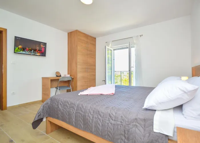 Milena-1 By Interhome Daire